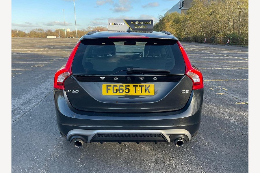 2015 Volvo V60 photo 12