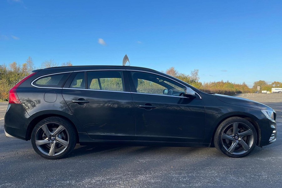 2015 Volvo V60 photo 11