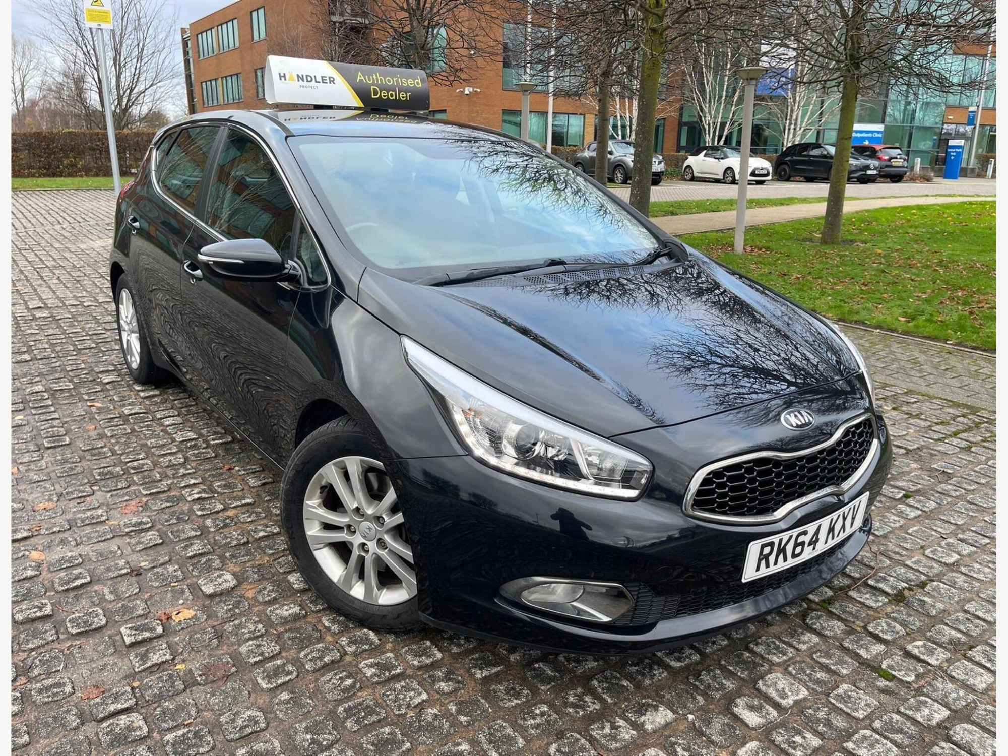2014 Kia Ceed 1.6 CRDi 2 Auto Euro 5 5dr for sale at Bros Motors