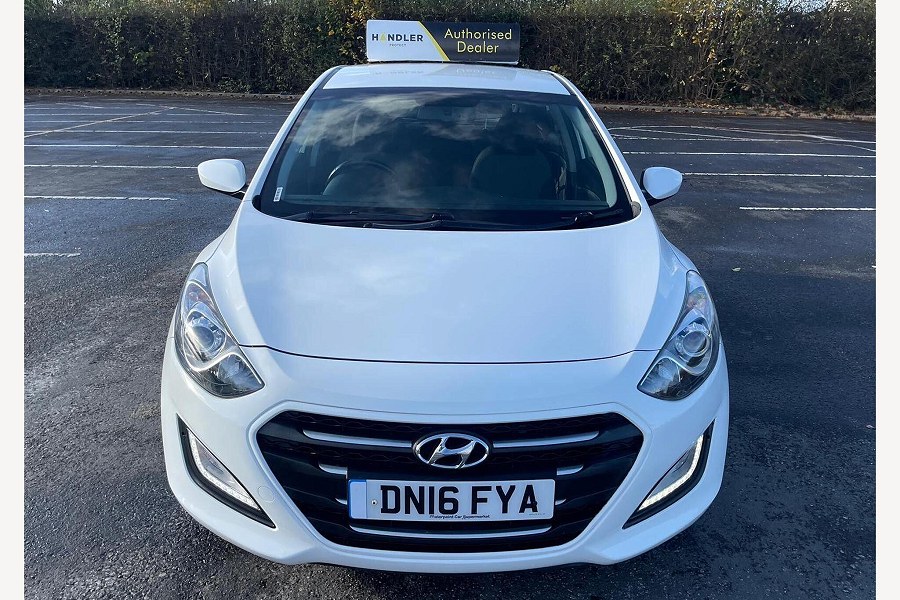 Hyundai i30 photo 2