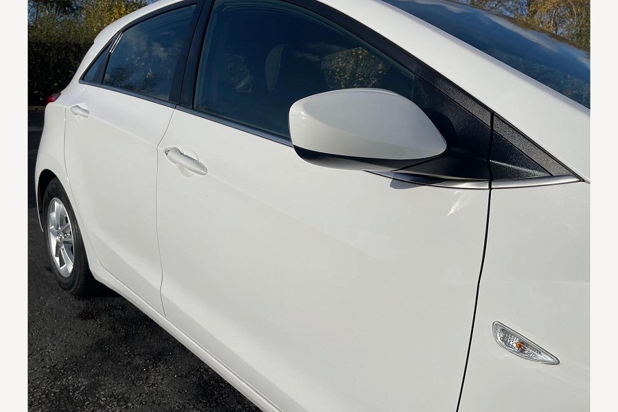 2016 Hyundai i30 photo 13