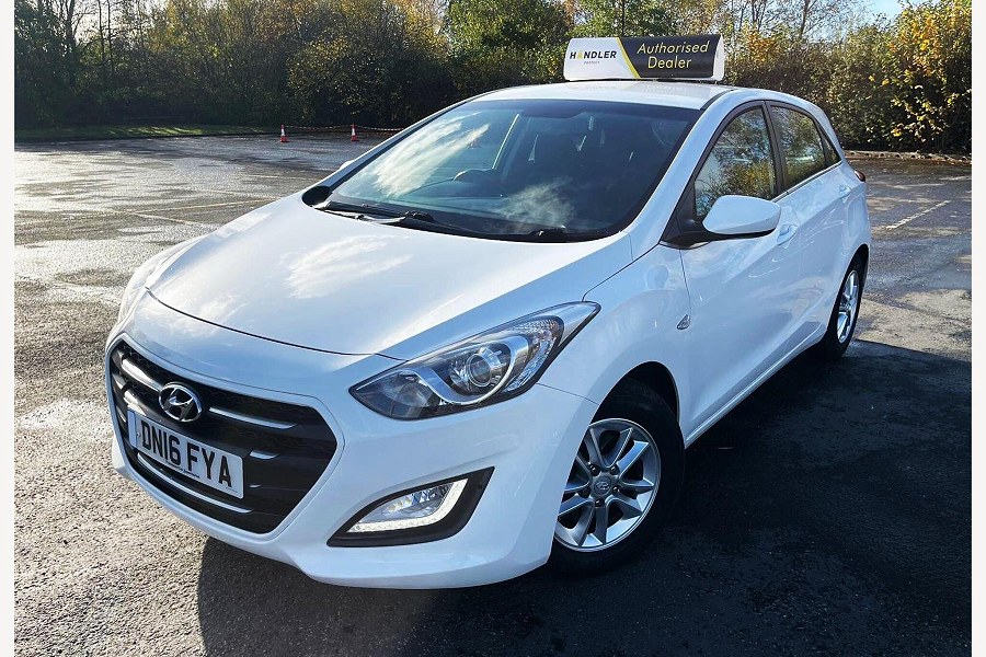 2016 Hyundai i30 photo 11