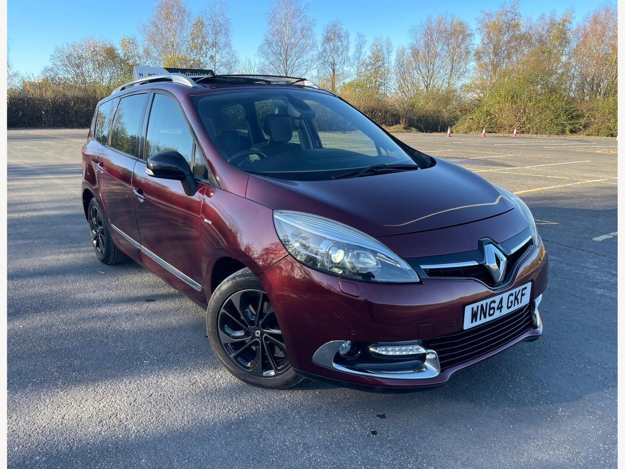 2014 Renault Grand Scenic 1.5 dCi Dynamique TomTom EDC Euro 5 5dr for sale at Bros Motors