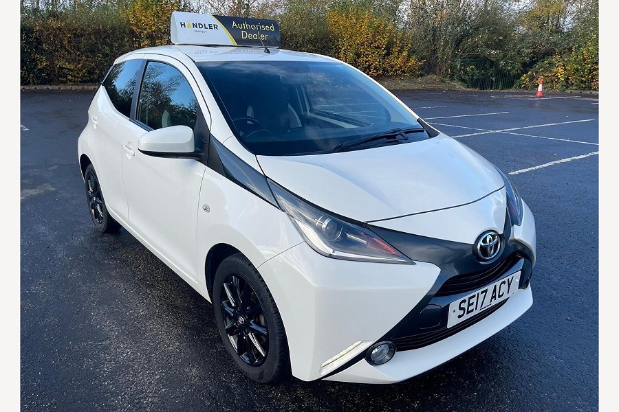 2017 Toyota AYGO photo 5