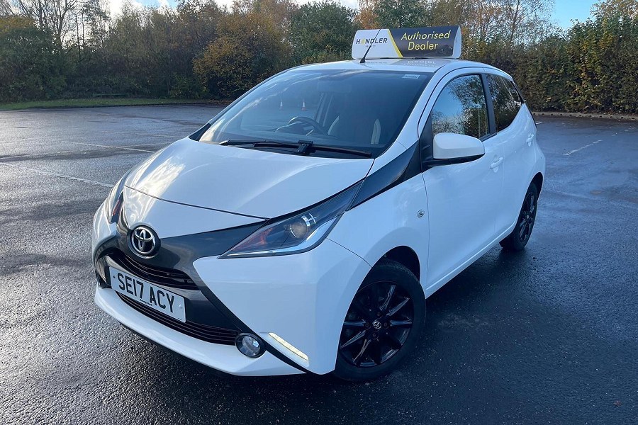 2017 Toyota AYGO photo 3