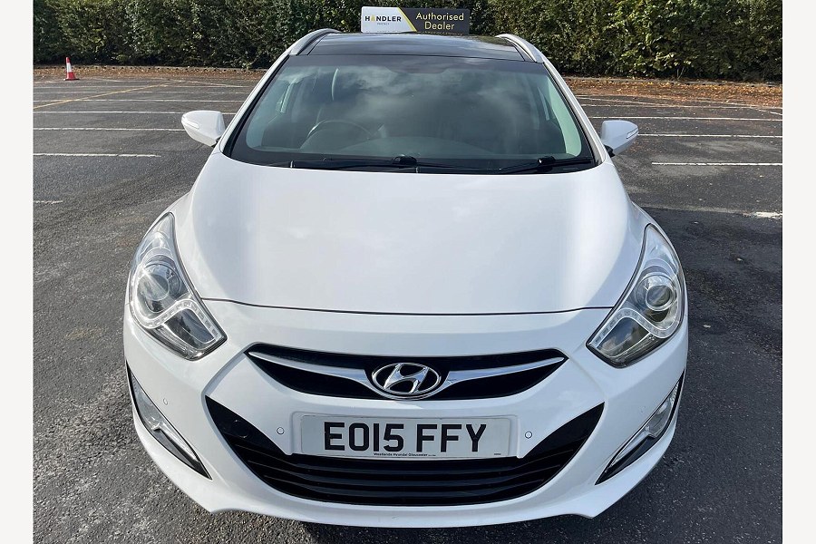 Hyundai i40 photo 2