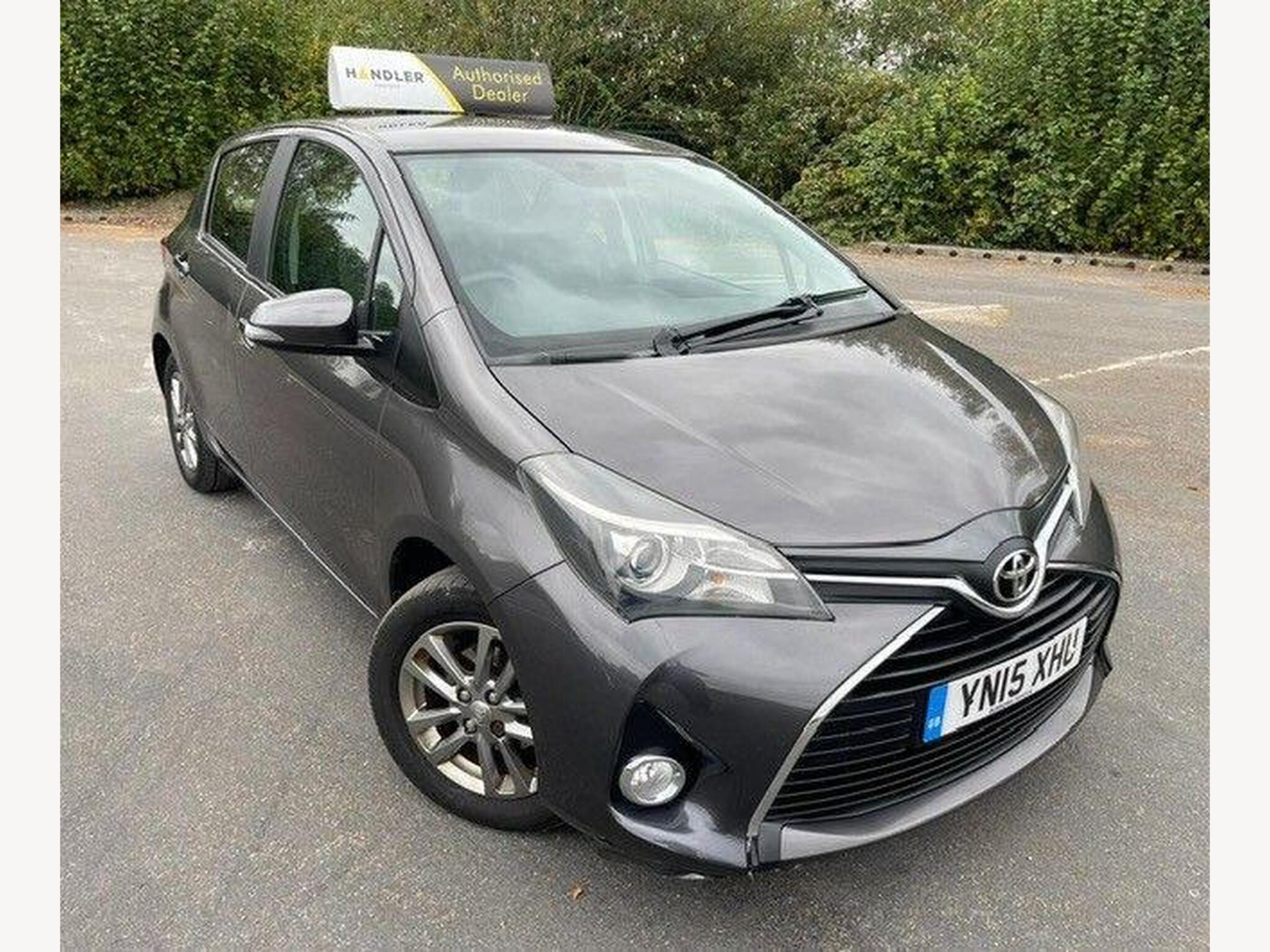 2015 Toyota Yaris 1.33 Dual VVT-i Icon Hatchback 5dr Petrol Manual Euro 5 Euro 5 (99 ps) for sale at Bros Motors