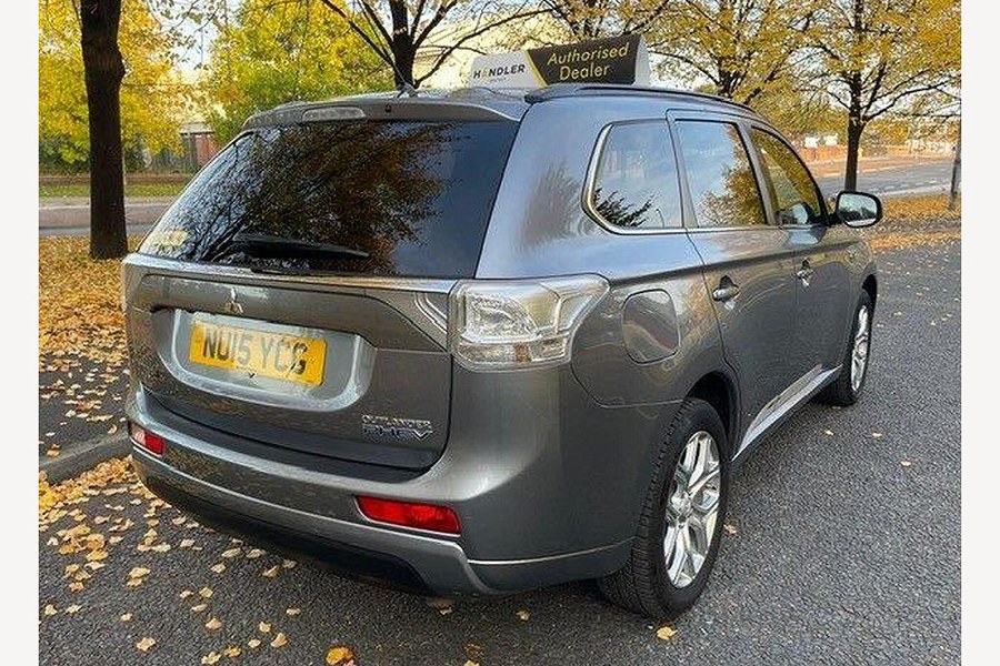 2015 Mitsubishi Outlander photo 7