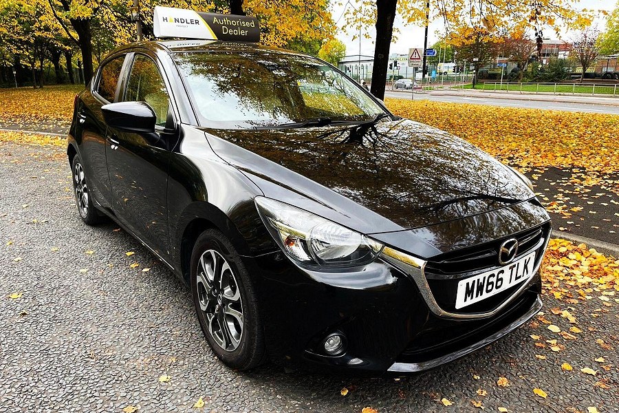 2016 Mazda Mazda2 photo 9