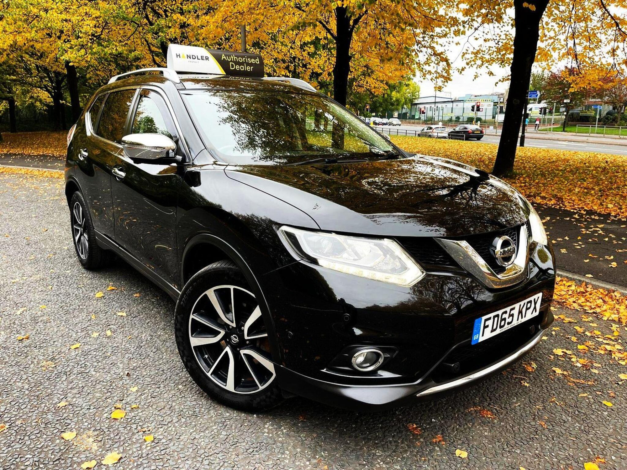 2015 Nissan X-Trail 1.6 dCi Tekna XTRON Euro 5 (s/s) 5dr for sale at Bros Motors