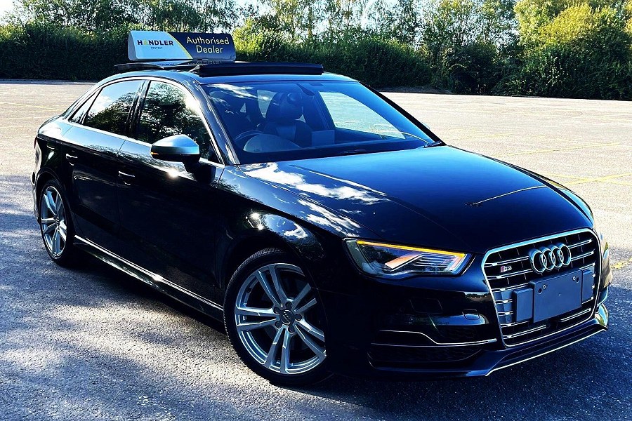 Audi S3 photo 2