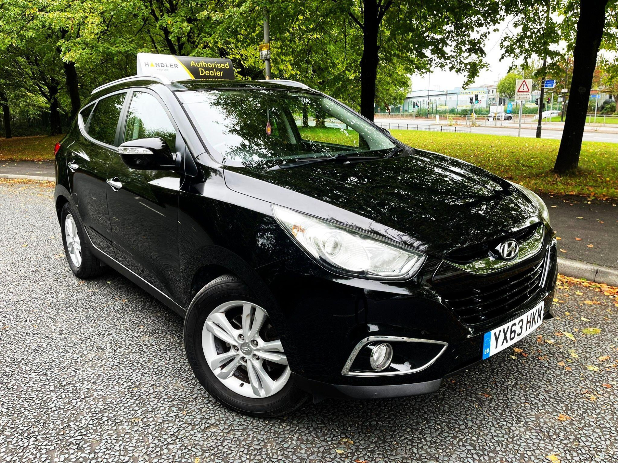 2013 Hyundai ix35 1.7 CRDi Premium SUV 5dr Diesel Manual Euro 5 (s/s) (115 ps) for sale at Bros Motors