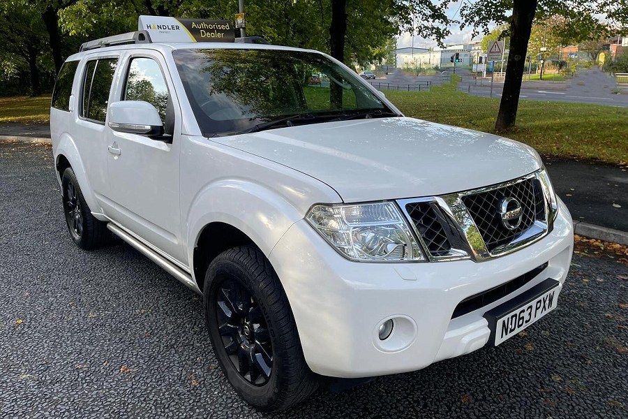 2013 Nissan Pathfinder photo 9