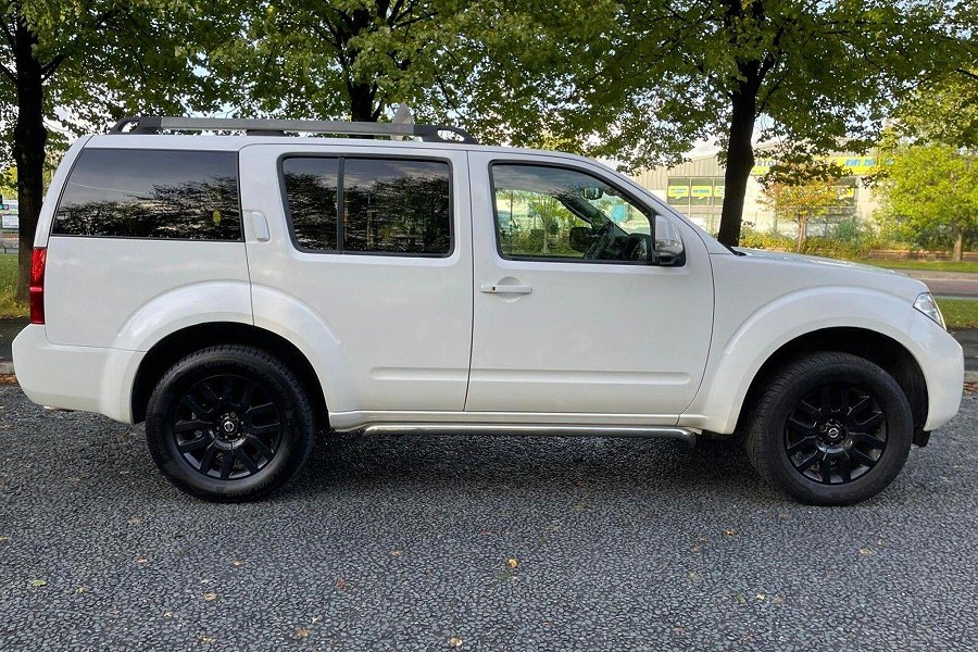 2013 Nissan Pathfinder photo 8