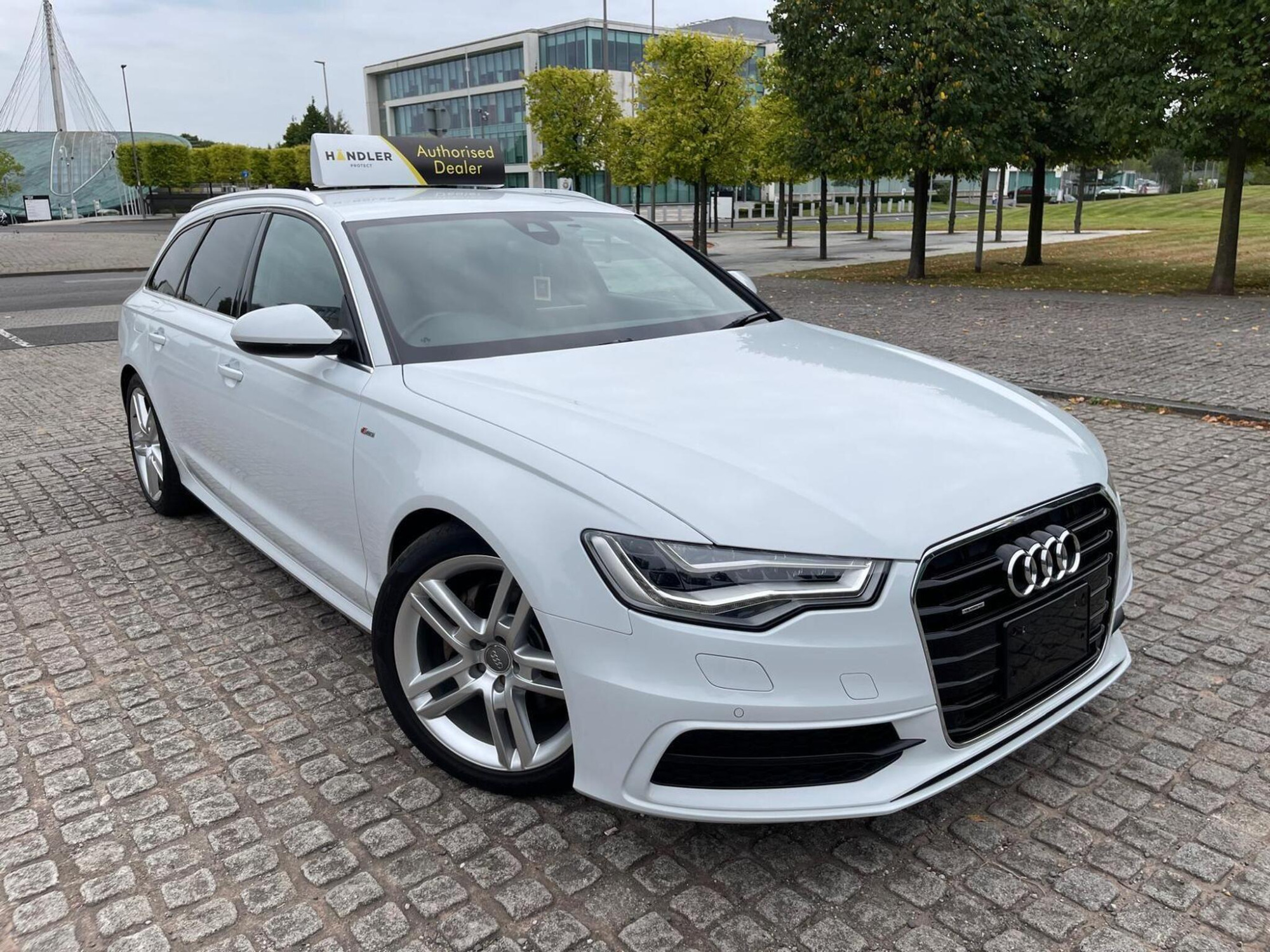 2014 Audi A6 Avant 2.8 V6 FSI QUATTRO S LINE AUTO ULEZ for sale at Bros Motors