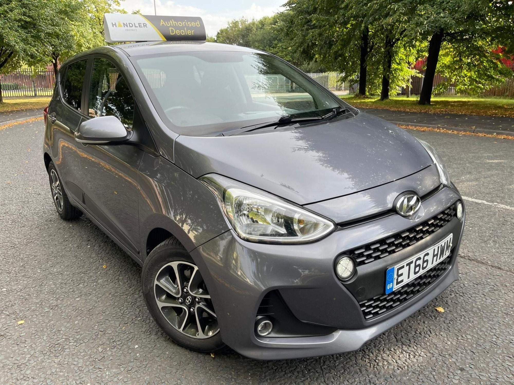 2017 Hyundai i10 1.2 Premium Euro 6 5dr for sale at Bros Motors