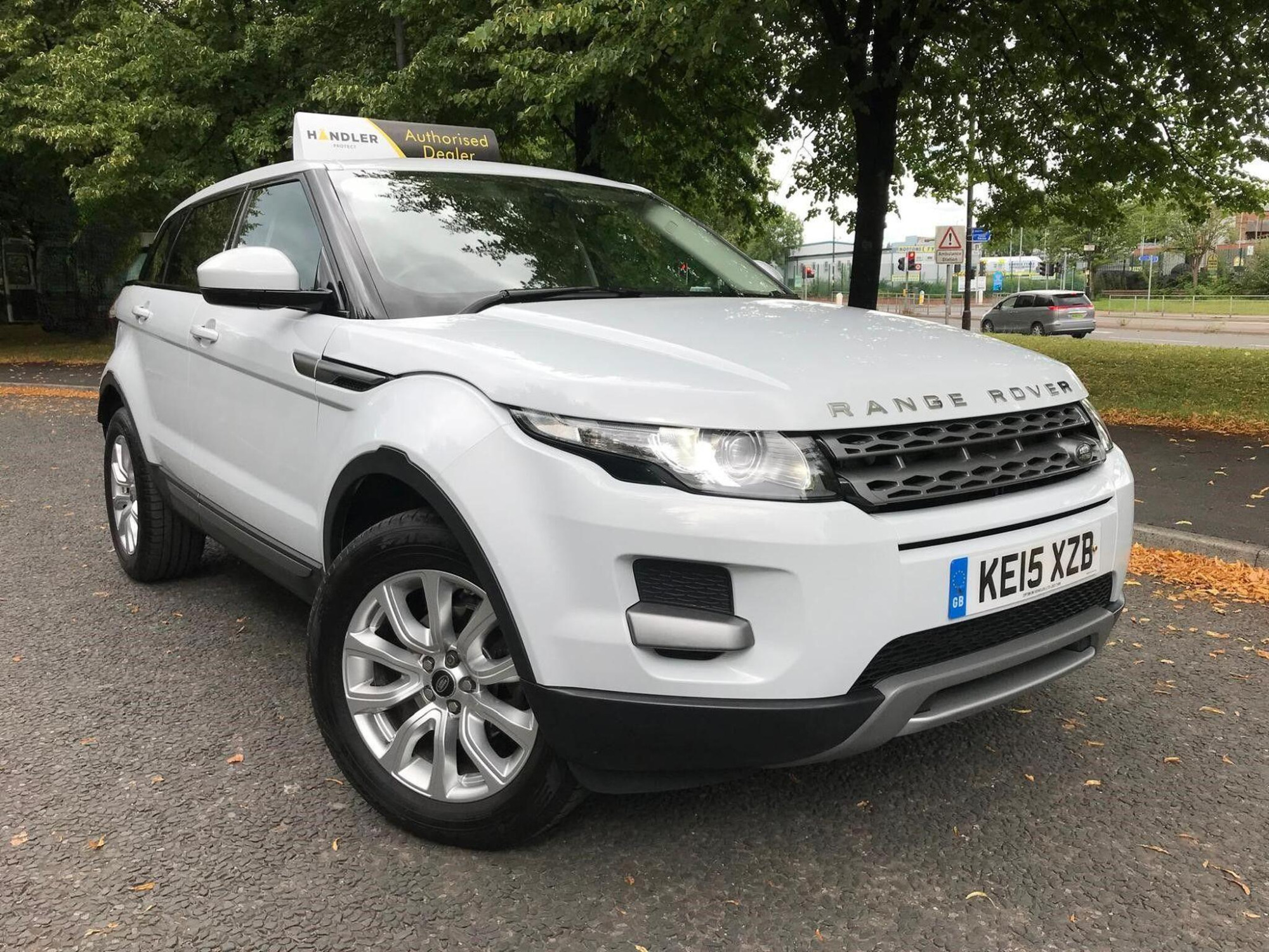 2015 Land Rover Range Rover Evoque 2.2 eD4 Pure FWD Euro 5 (s/s) 5dr for sale at Bros Motors