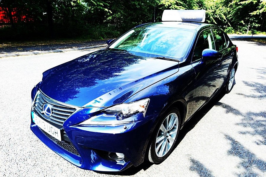 2013 Lexus IS photo 3
