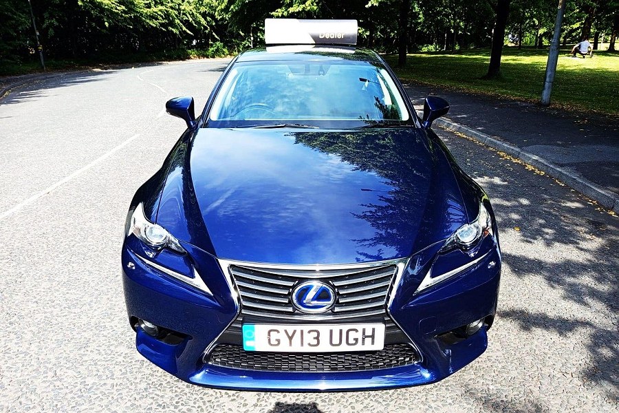 Lexus IS photo 2