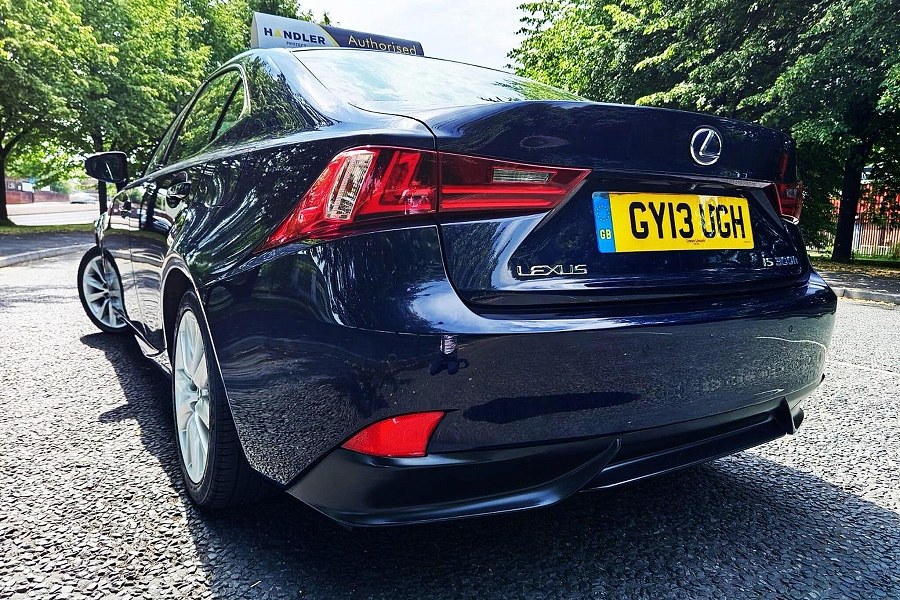 2013 Lexus IS photo 10