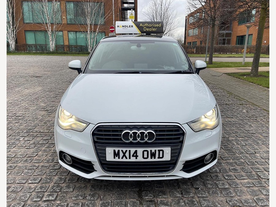 Audi A1 photo 2