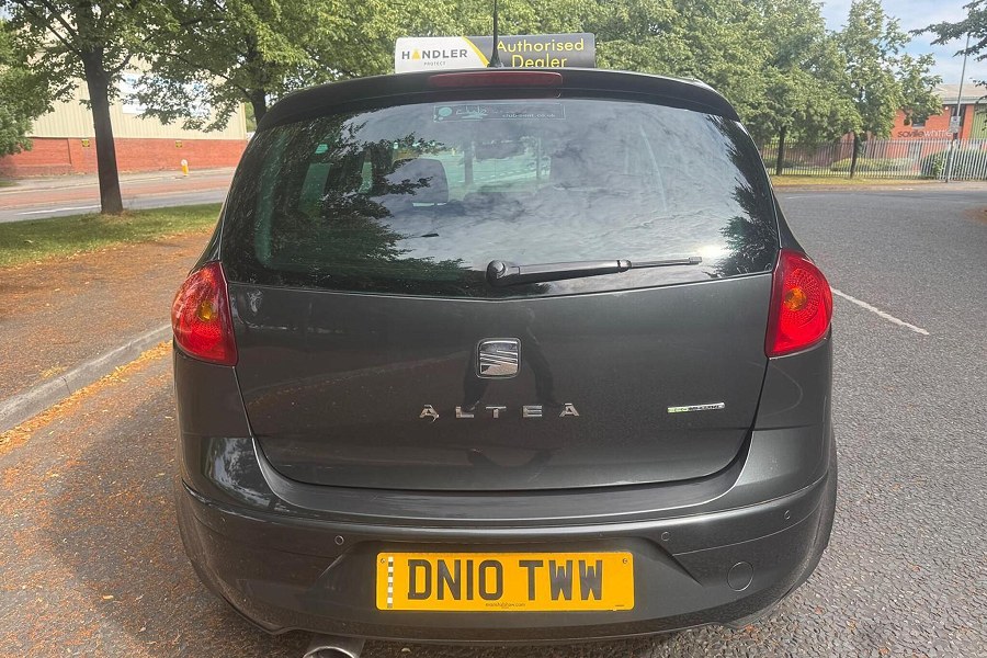 2010 SEAT Altea photo 12