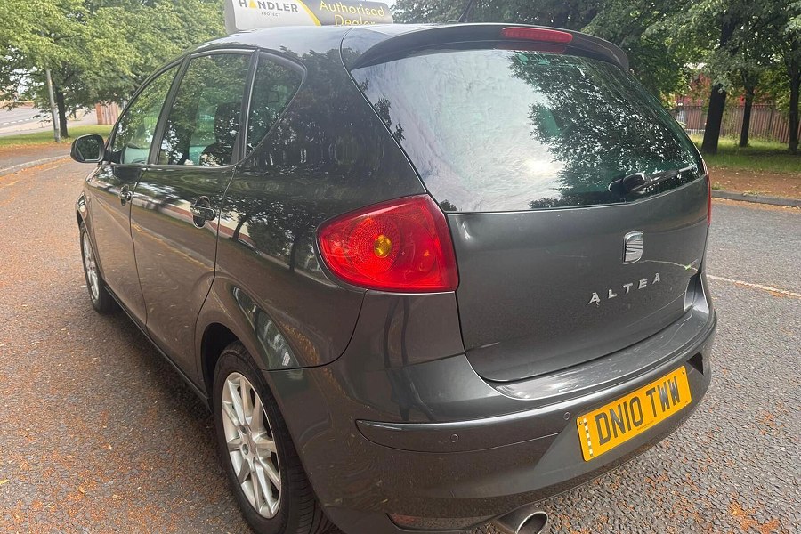 2010 SEAT Altea photo 6
