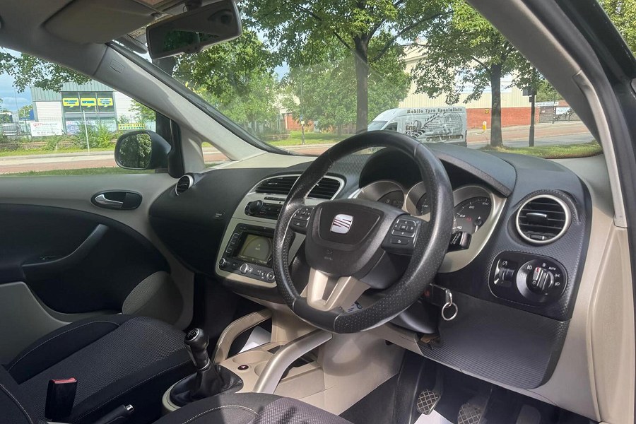 2010 SEAT Altea photo 13