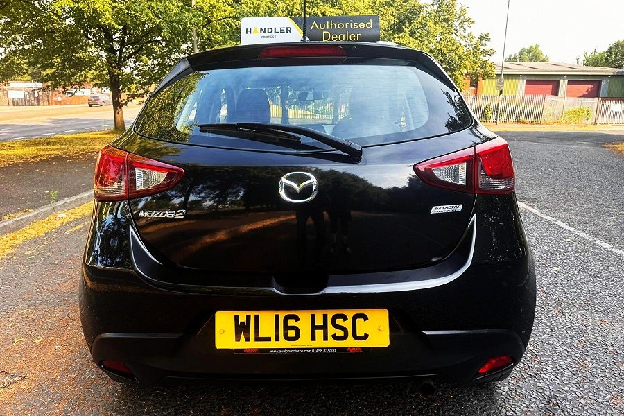 2016 Mazda Mazda2 photo 6