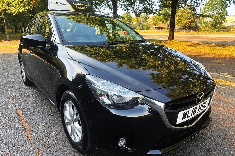 2016 Mazda Mazda2 photo 9