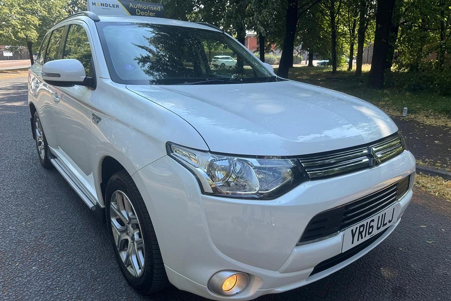 2016 Mitsubishi Outlander photo 5