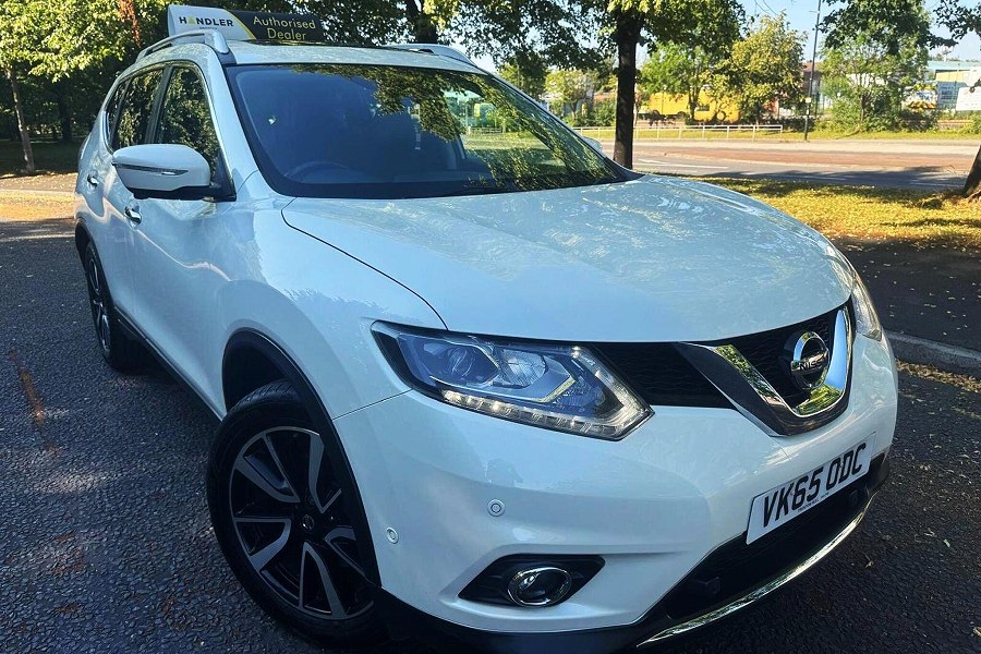 2015 Nissan X-Trail photo 1