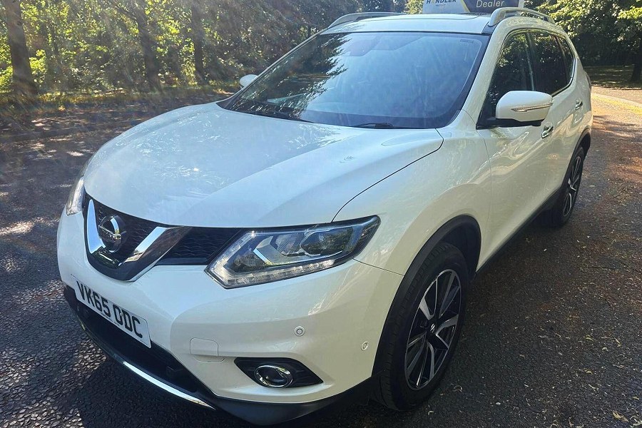 2015 Nissan X-Trail photo 3