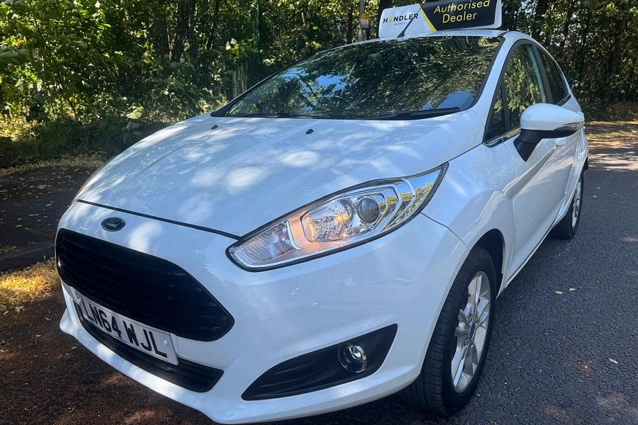 2014 Ford Fiesta photo 3