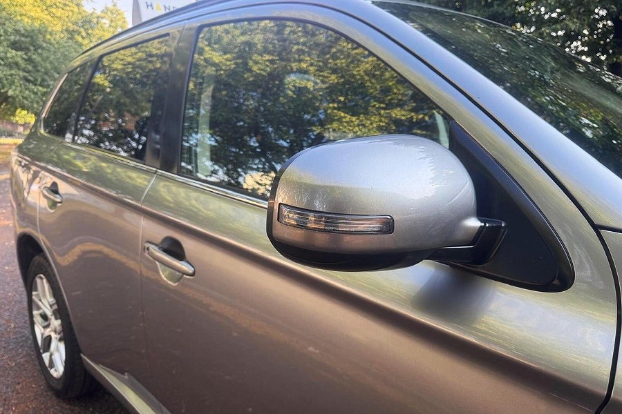 2015 Mitsubishi Outlander photo 13