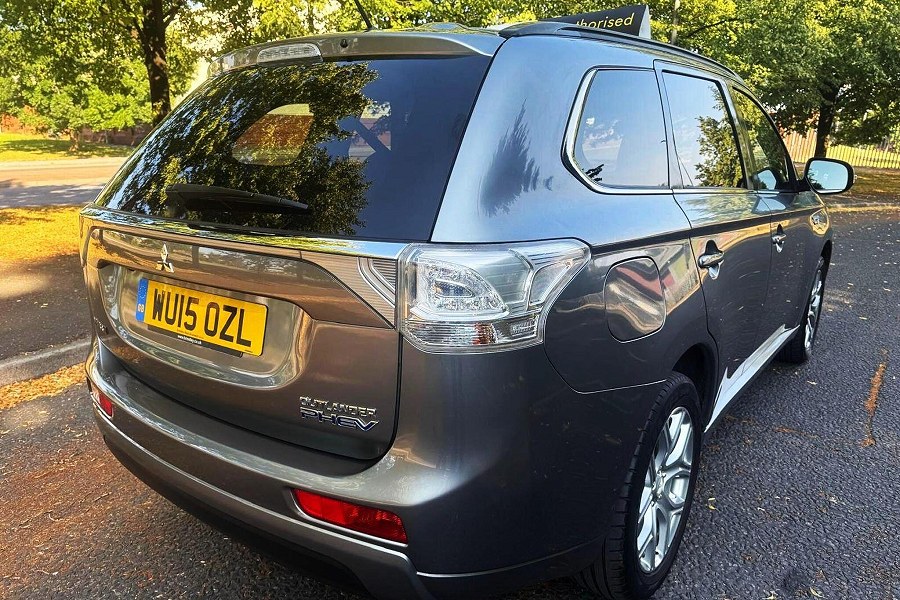 2015 Mitsubishi Outlander photo 7