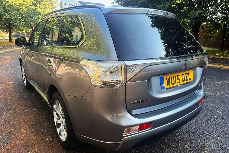 2015 Mitsubishi Outlander photo 5