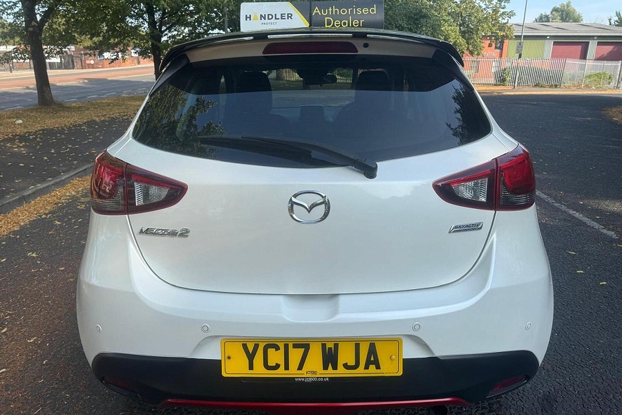 2017 Mazda Mazda2 photo 5
