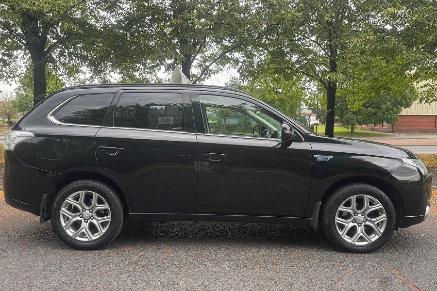2014 Mitsubishi Outlander photo 8