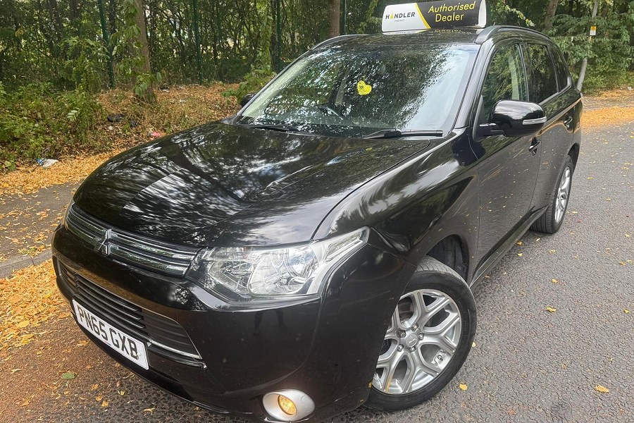 2015 Mitsubishi Outlander photo 3