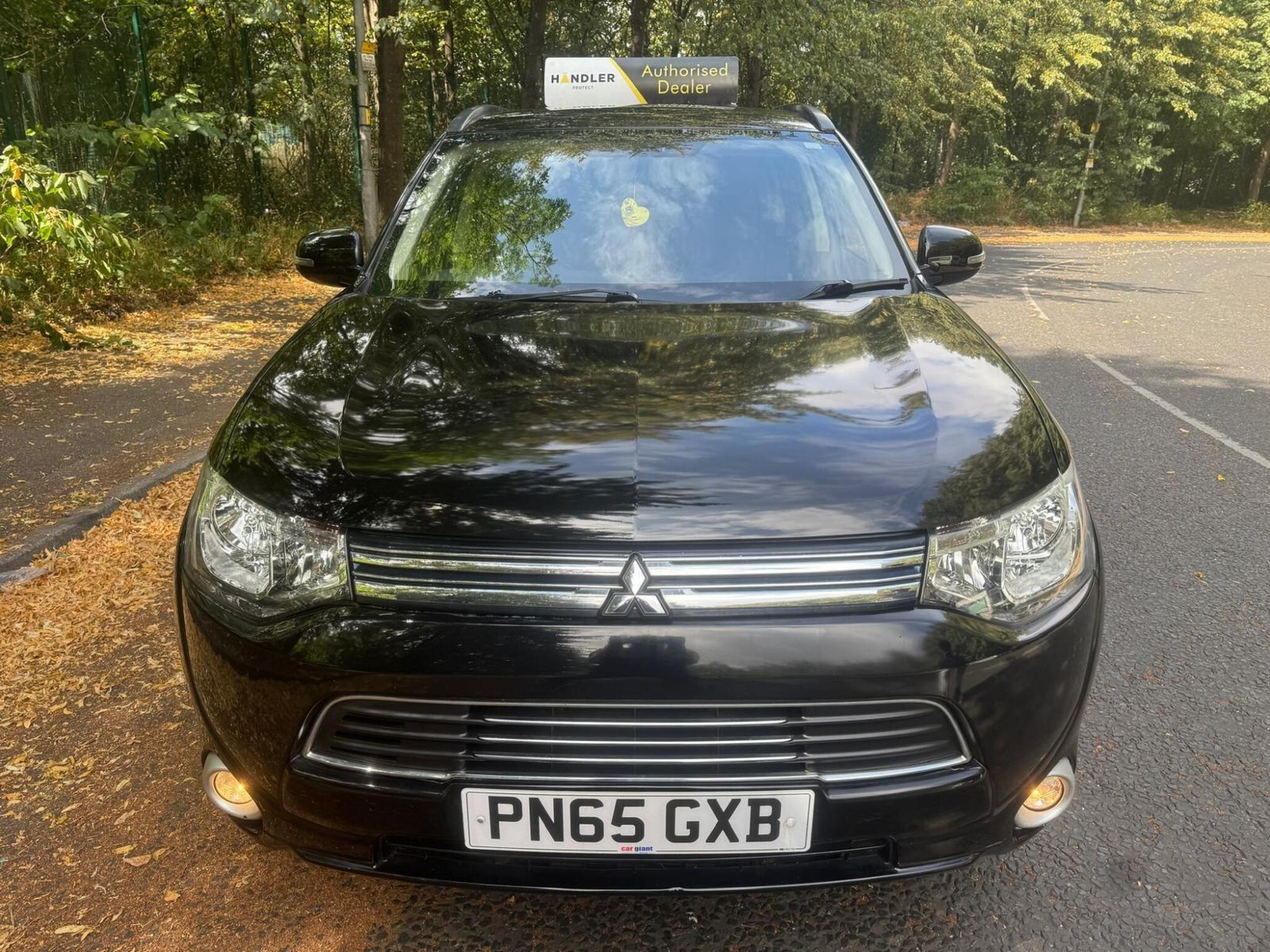 Mitsubishi Outlander photo 2