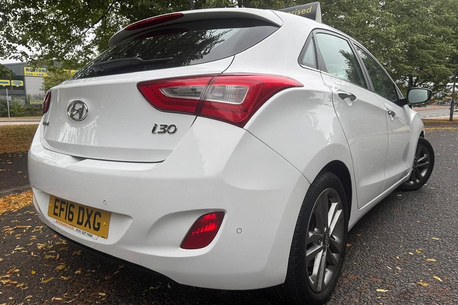 2016 Hyundai i30 photo 10