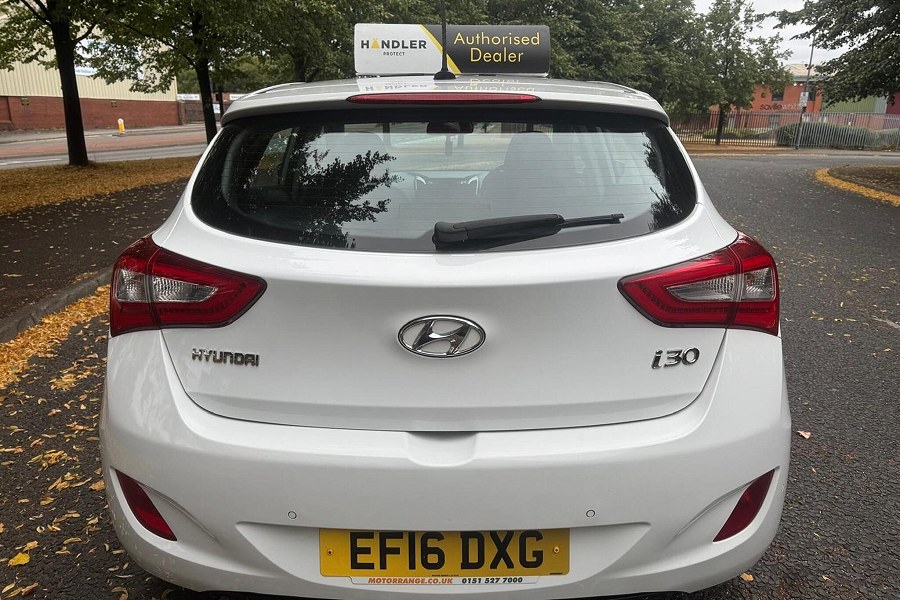 2016 Hyundai i30 photo 6