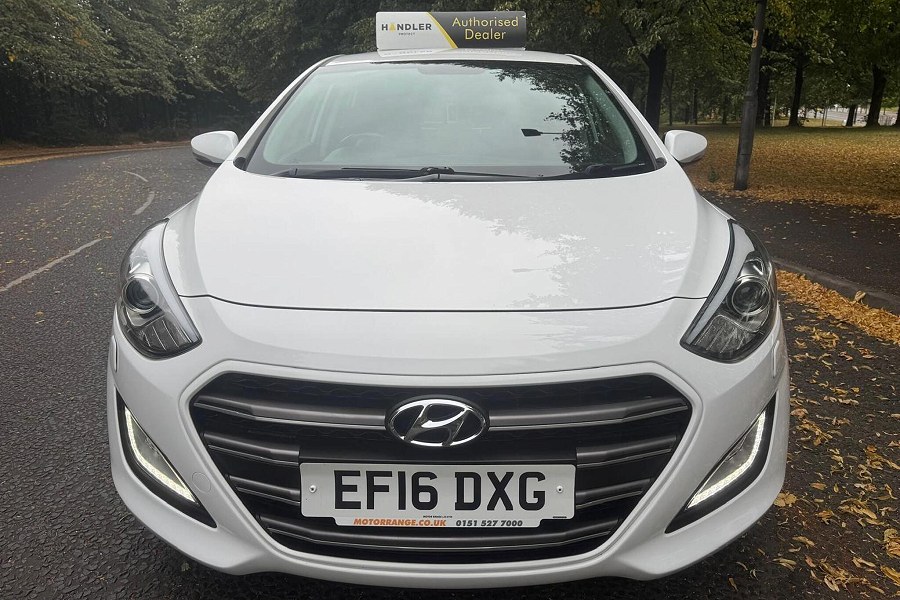 Hyundai i30 photo 2