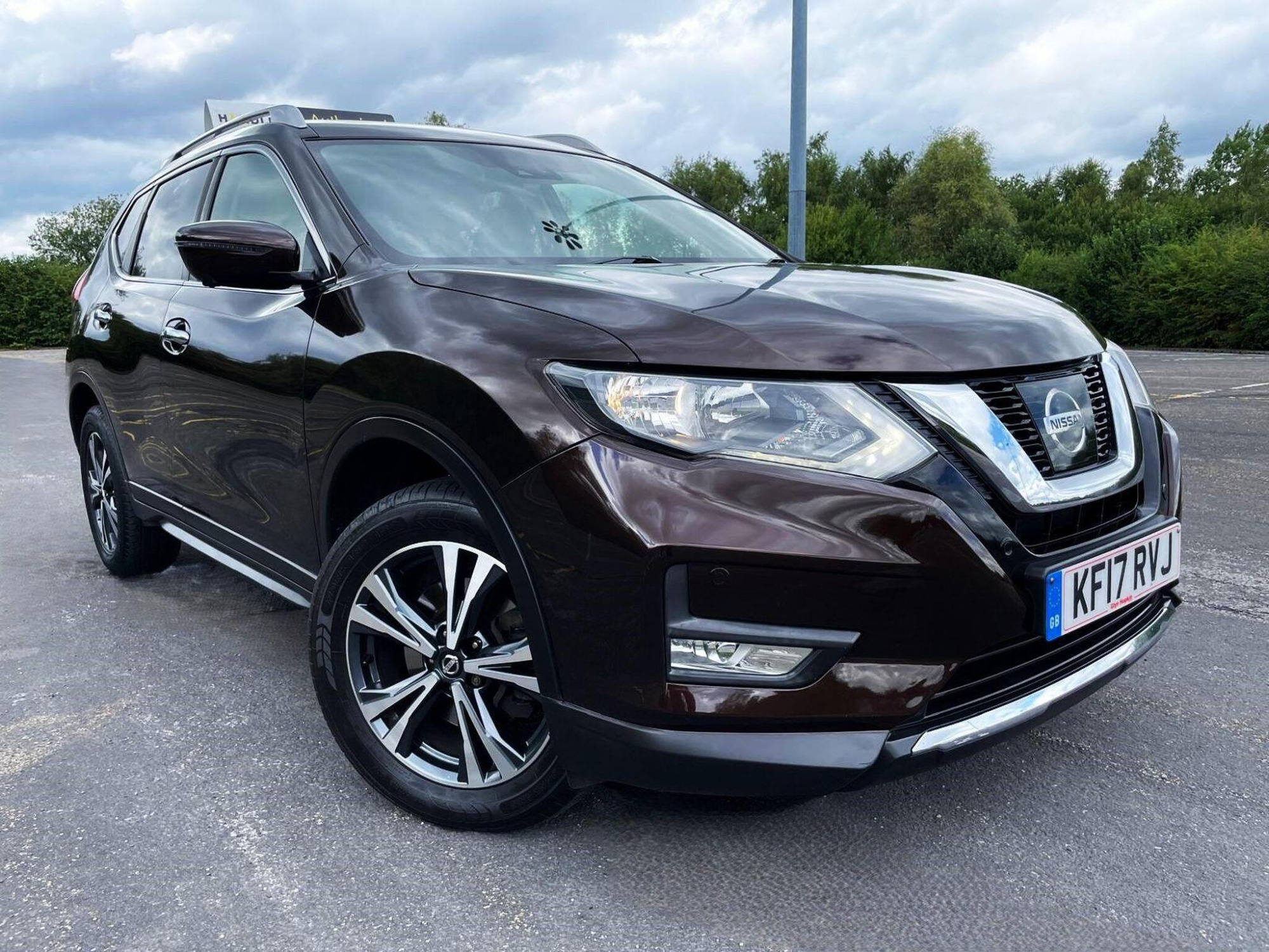 2017 Nissan X-Trail 1.6 dCi N-Connecta SUV 5dr Diesel Manual Euro 6 (s/s) (130 ps) for sale at Bros Motors