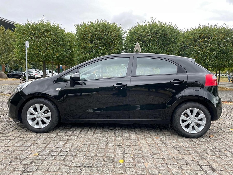 2015 Kia Rio photo 4