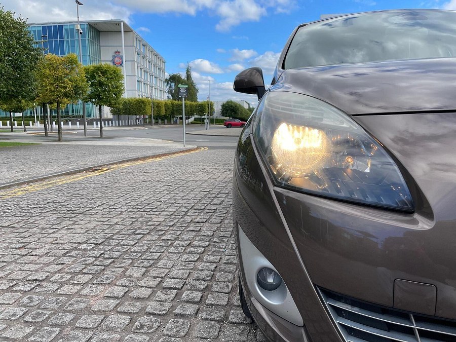 2010 Renault Grand Scenic photo 13