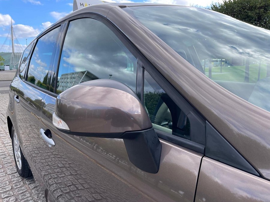 2010 Renault Grand Scenic photo 14