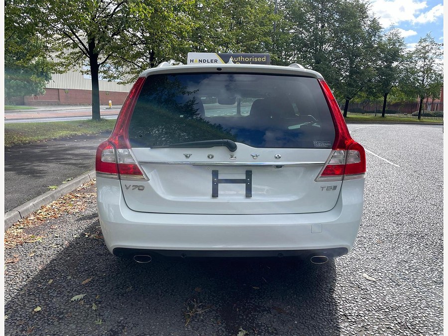 2015 Volvo V70 photo 6