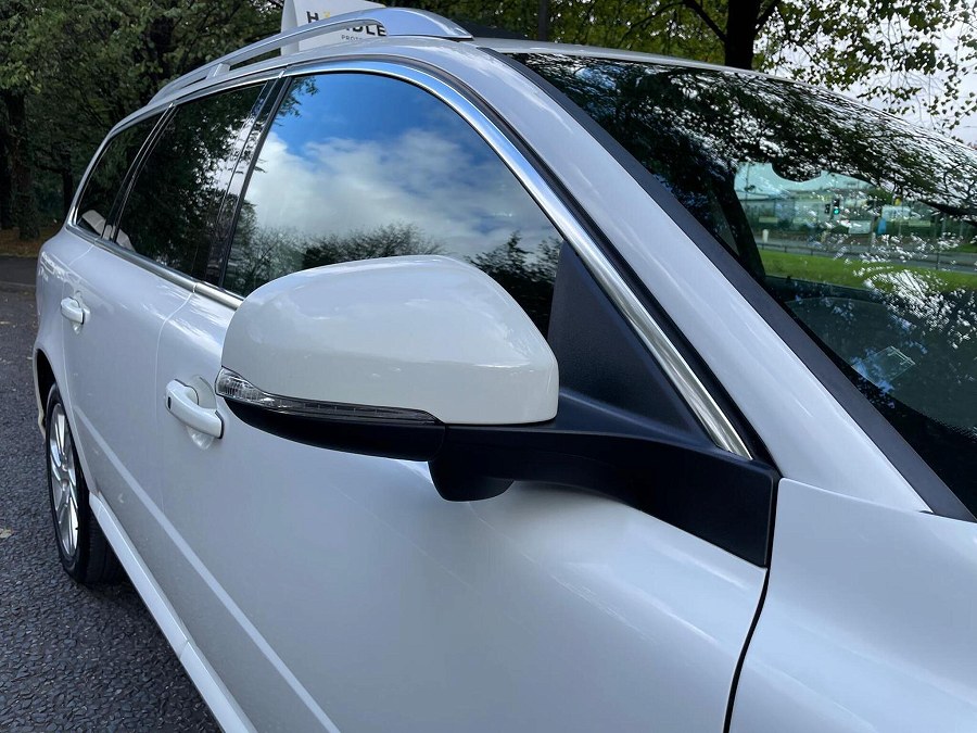 2015 Volvo V70 photo 14